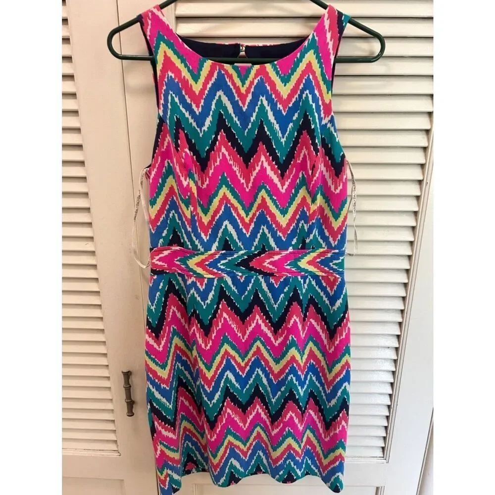 Lilly Pulitzer Neon Chevron Dress Keyhole back. Defined waist.